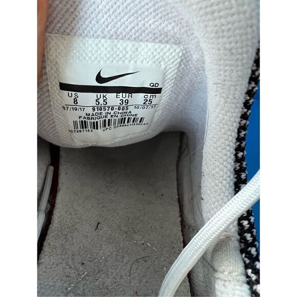 Nike Womens Presto Fly Se 910570-005 Gray Running Shoes Sneakers Size 8 - Picture 5 of 6